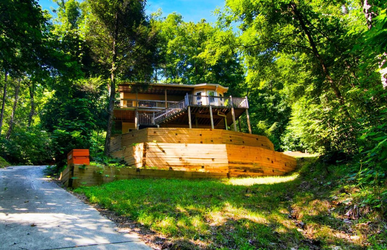 Cozy Cabin Retreat - Hot Tub, Fireplace & Fire Pit Blue Ridge Exterior photo