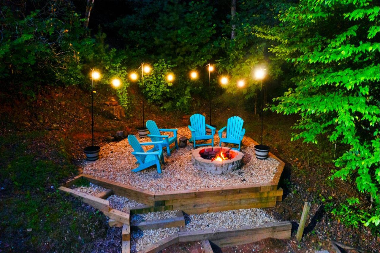 Cozy Cabin Retreat - Hot Tub, Fireplace & Fire Pit Blue Ridge Exterior photo