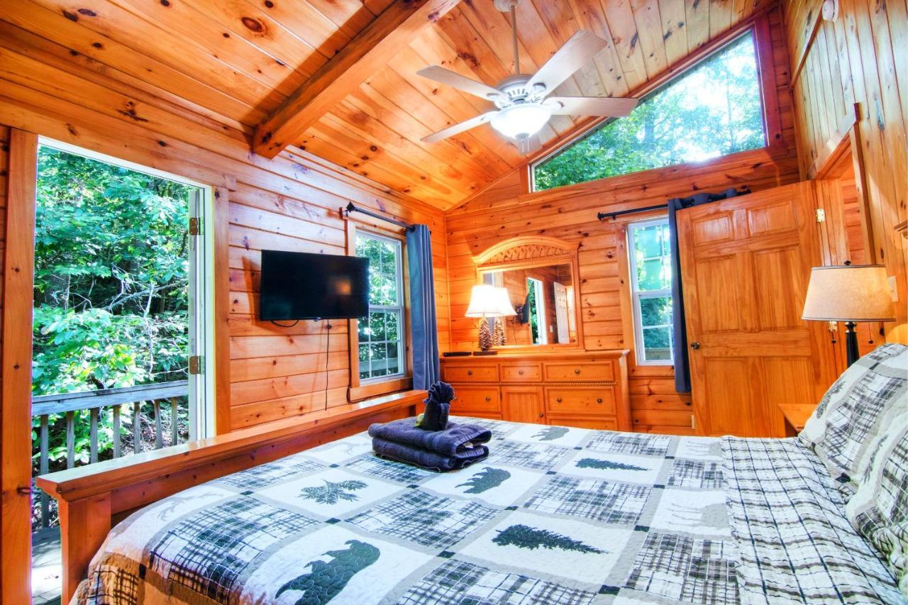 Cozy Cabin Retreat - Hot Tub, Fireplace & Fire Pit Blue Ridge Exterior photo